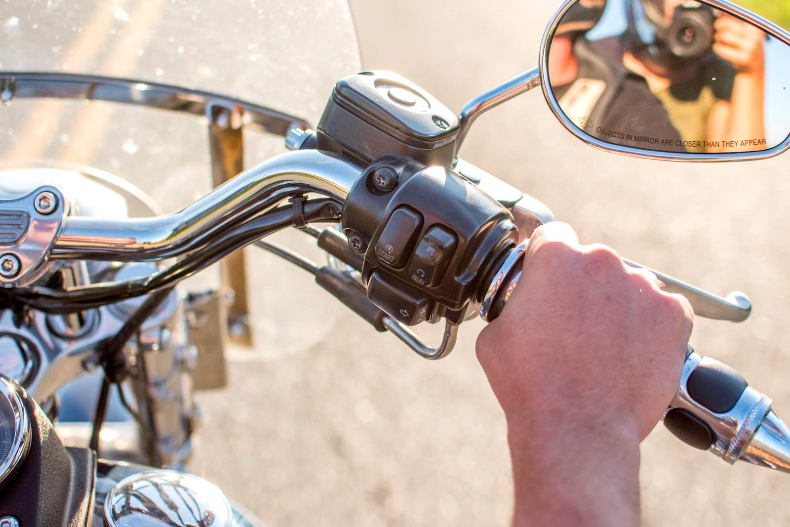 Man driving a motorcycle 2022 11 08 02 57 51 utc 1 what to do after a motorcycle accident? Bergel magence llp 1
